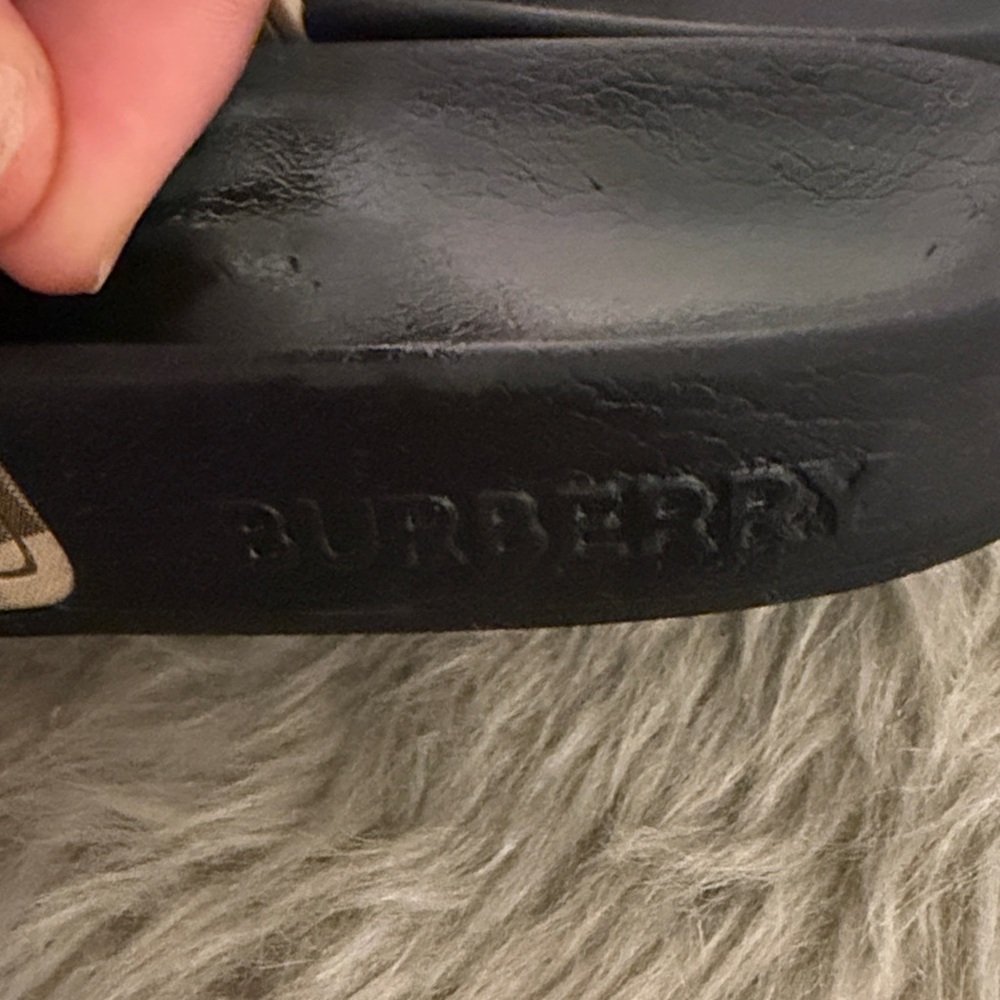 Burberry Black and Beige Check Slides - Picture 5 of 5
